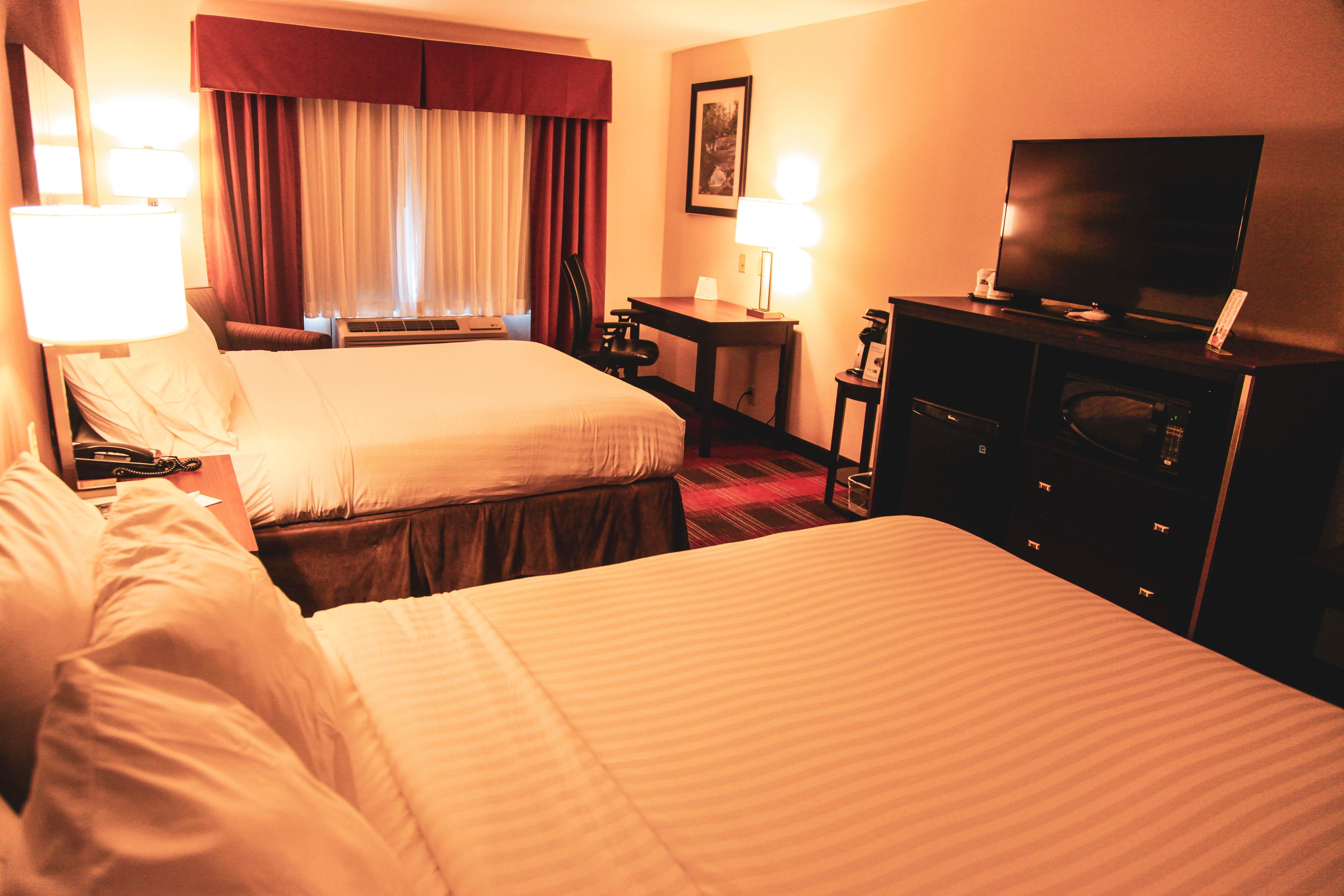 Holiday Inn Express & Suites Cumberland - La Vale By Ihg Εξωτερικό φωτογραφία